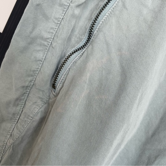 Sanctuary utility Jogger pants. Size Large - Picture 4 of 11